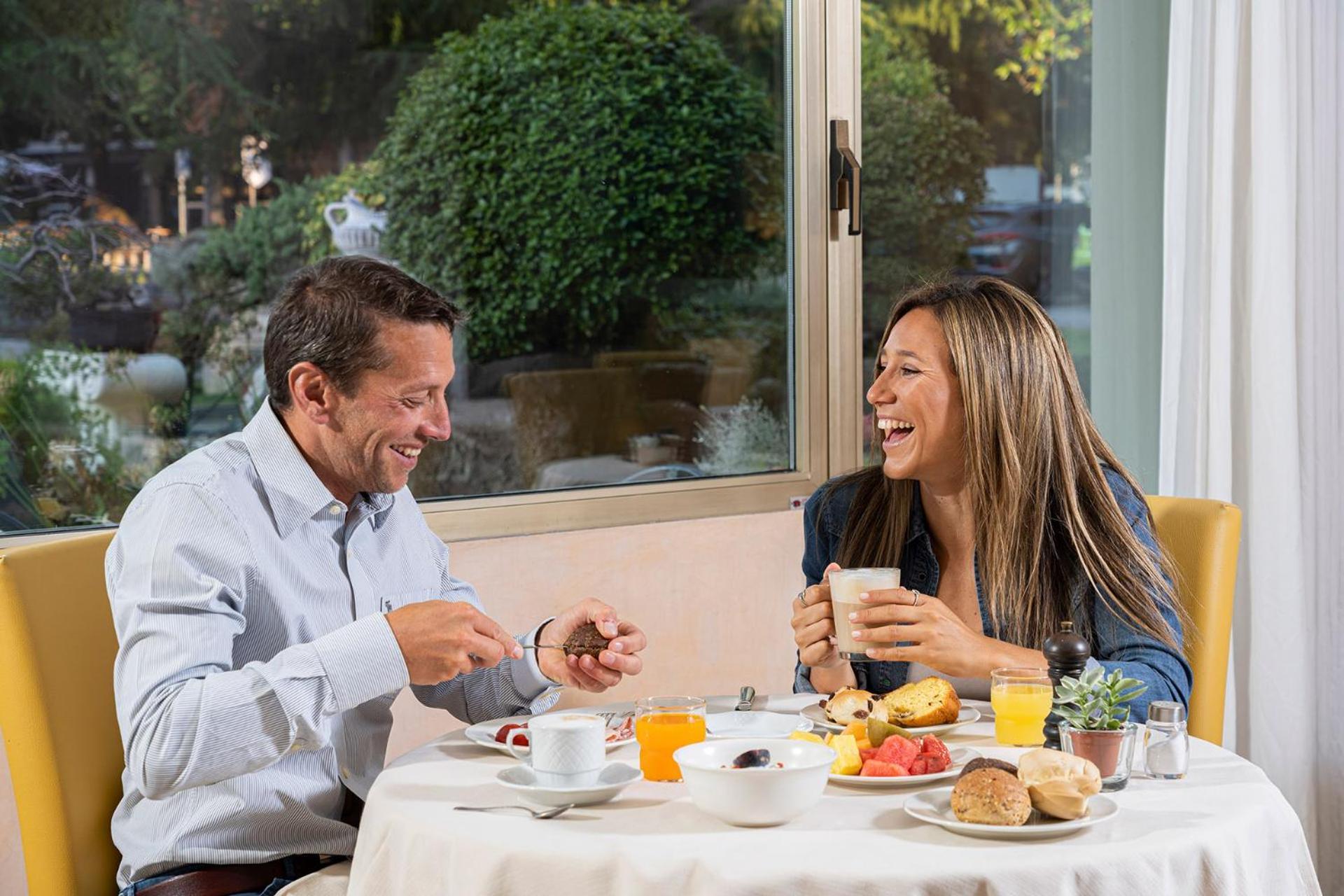 Hotel Terme Olympia มอนเตกรอตโต แตร์เม ภายนอก รูปภาพ