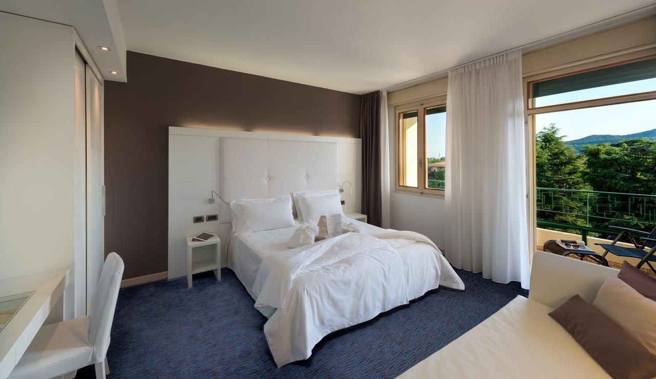Hotel Terme Olympia มอนเตกรอตโต แตร์เม ภายนอก รูปภาพ